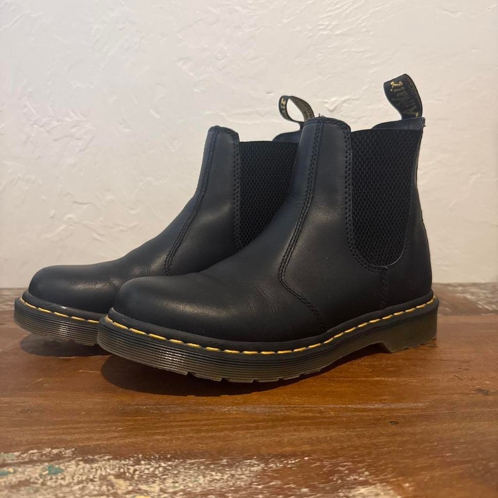 Dr. Martens 2976 Black Leather Chelsea Boots Womens Size 8